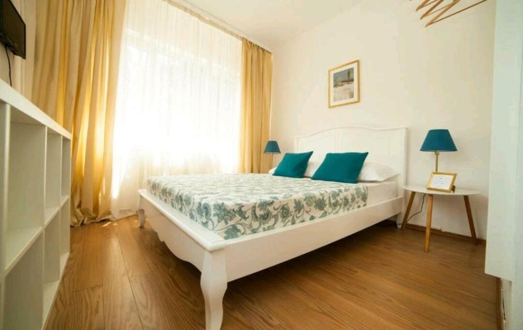 Orange Villa Tirana Exterior photo